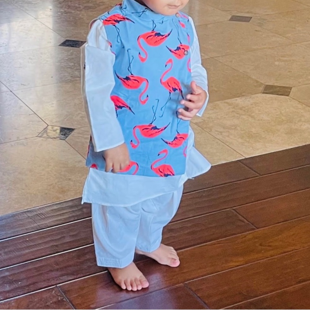 Toddler boys beautiful and comfy kurta set with jacket. Worn once.